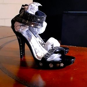 Stunning black rhinestones heels size 8